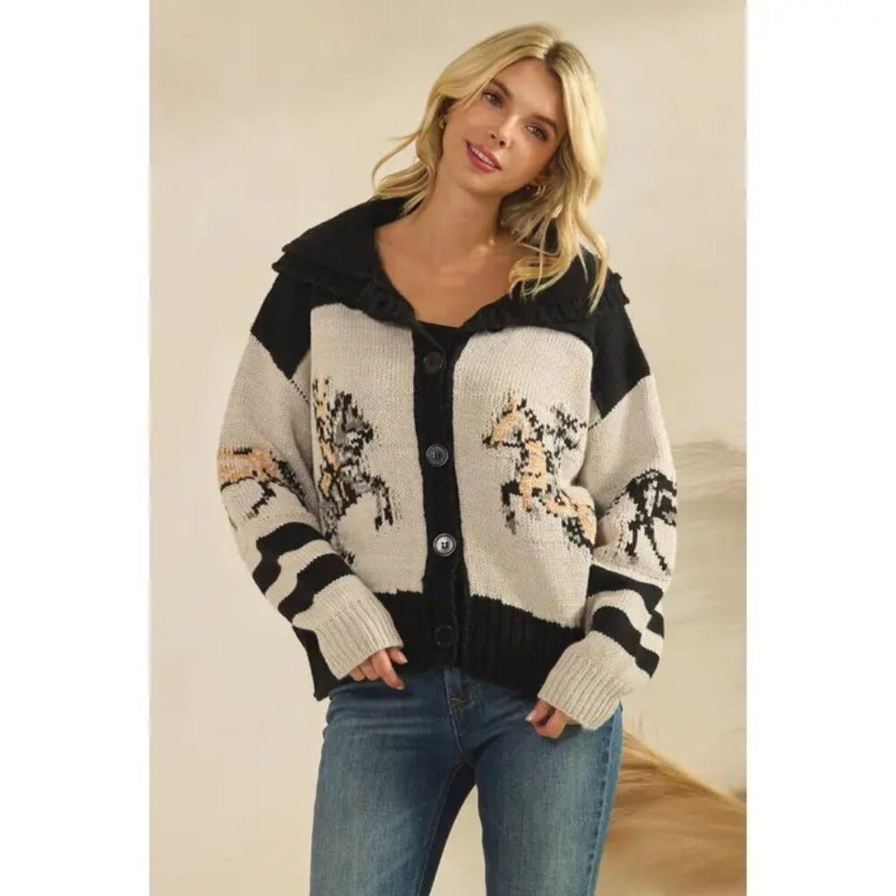 CARDIGAN KNIT SWEATER WITH HORSE M-L left